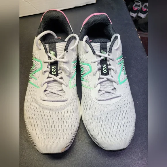 New Balance 520 V8 Shoes W520RT8 Womens 10 B Mens 8.5 Lightweight Running - Picture 3 of 10